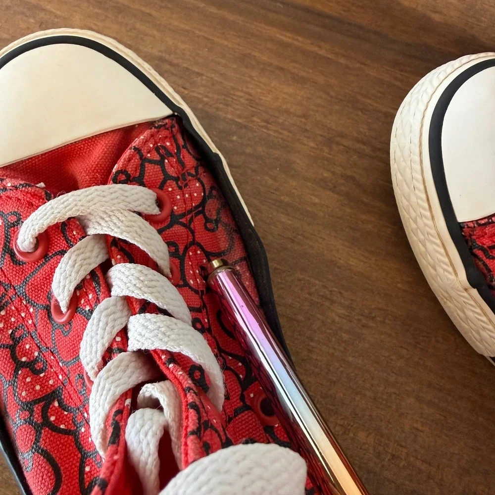 Converse Chuck Taylor Hello Kitty Hi Top Sneakers Youth 2Y (Womens 3.5, READ)